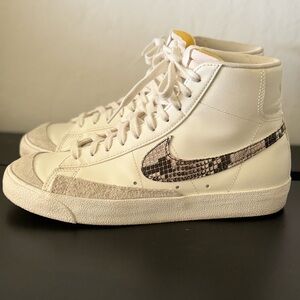 Nike - ‘77 Blazer Mid sneakers